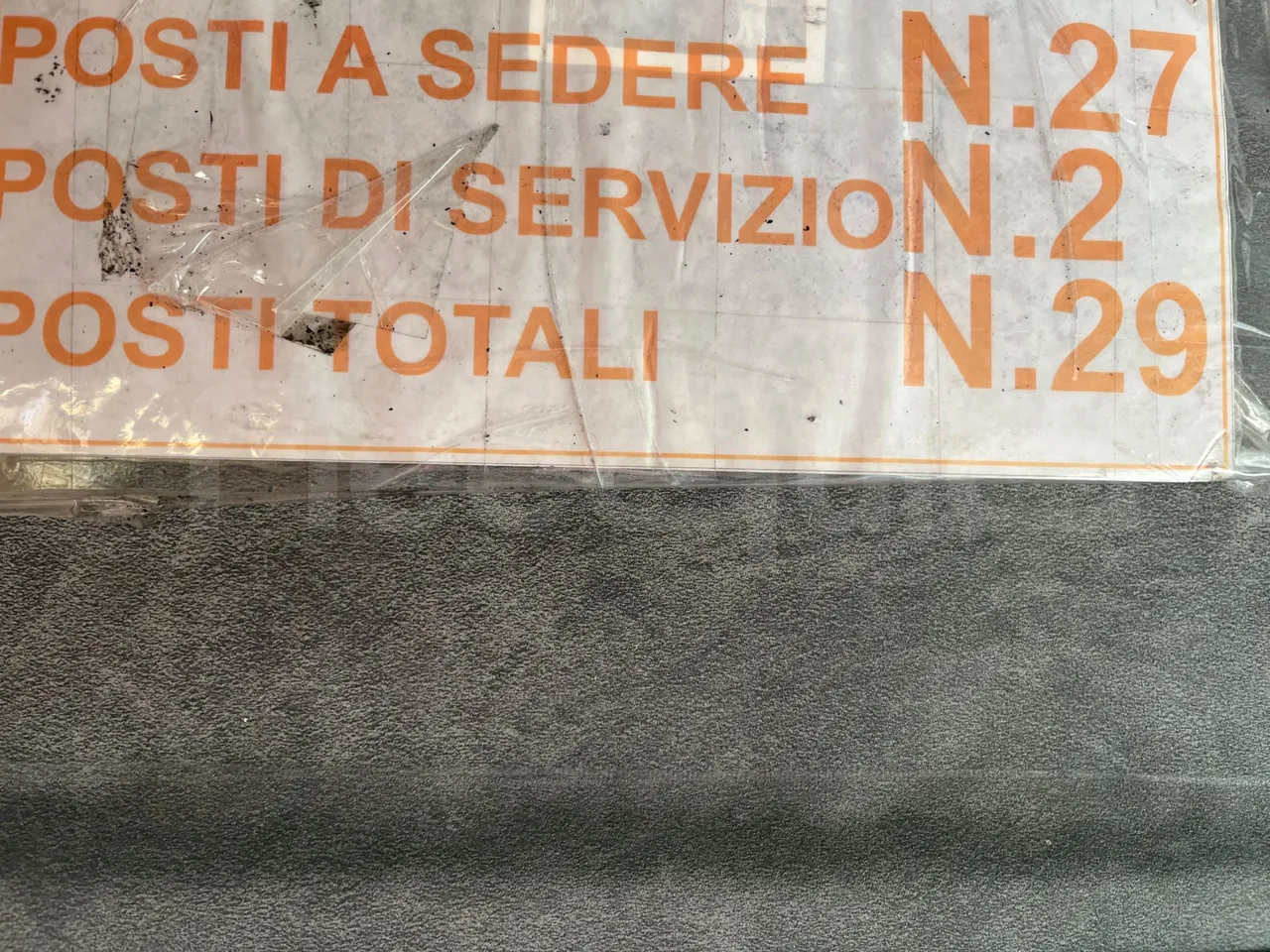 Mercedes-Benz MB 818 S SITCAR TR1 - Euro4 - 130kW - 7.640mt - seat plate photo