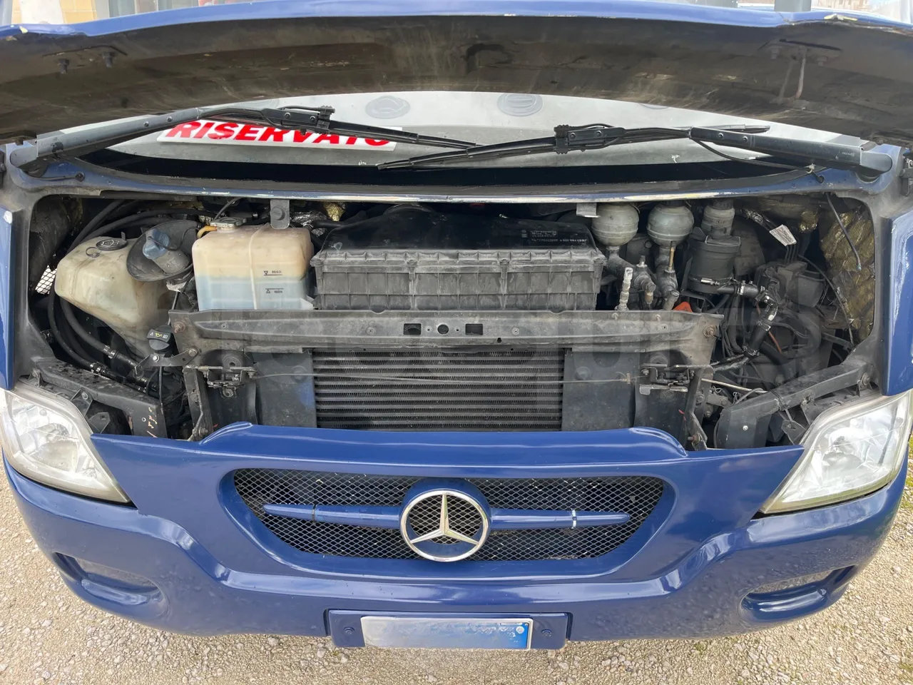 Mercedes-Benz MB 818 S SITCAR TR1 - Euro4 - 130kW - 7.640mt - rear hatch open