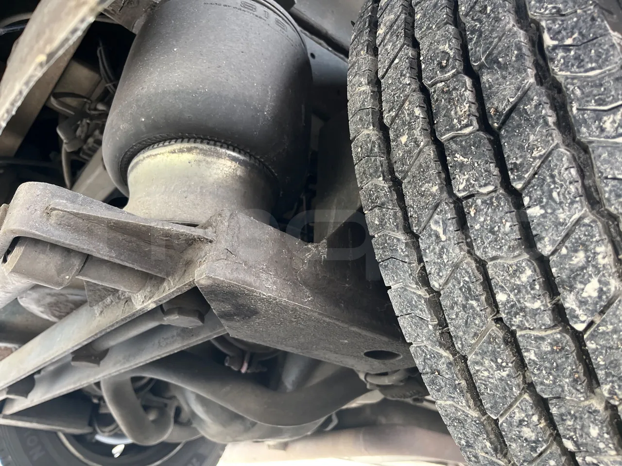 Mercedes-Benz MB 818 S SITCAR TR1 - Euro4 - 130kW - 7.640mt - axle 2 shock absorbers 1 left