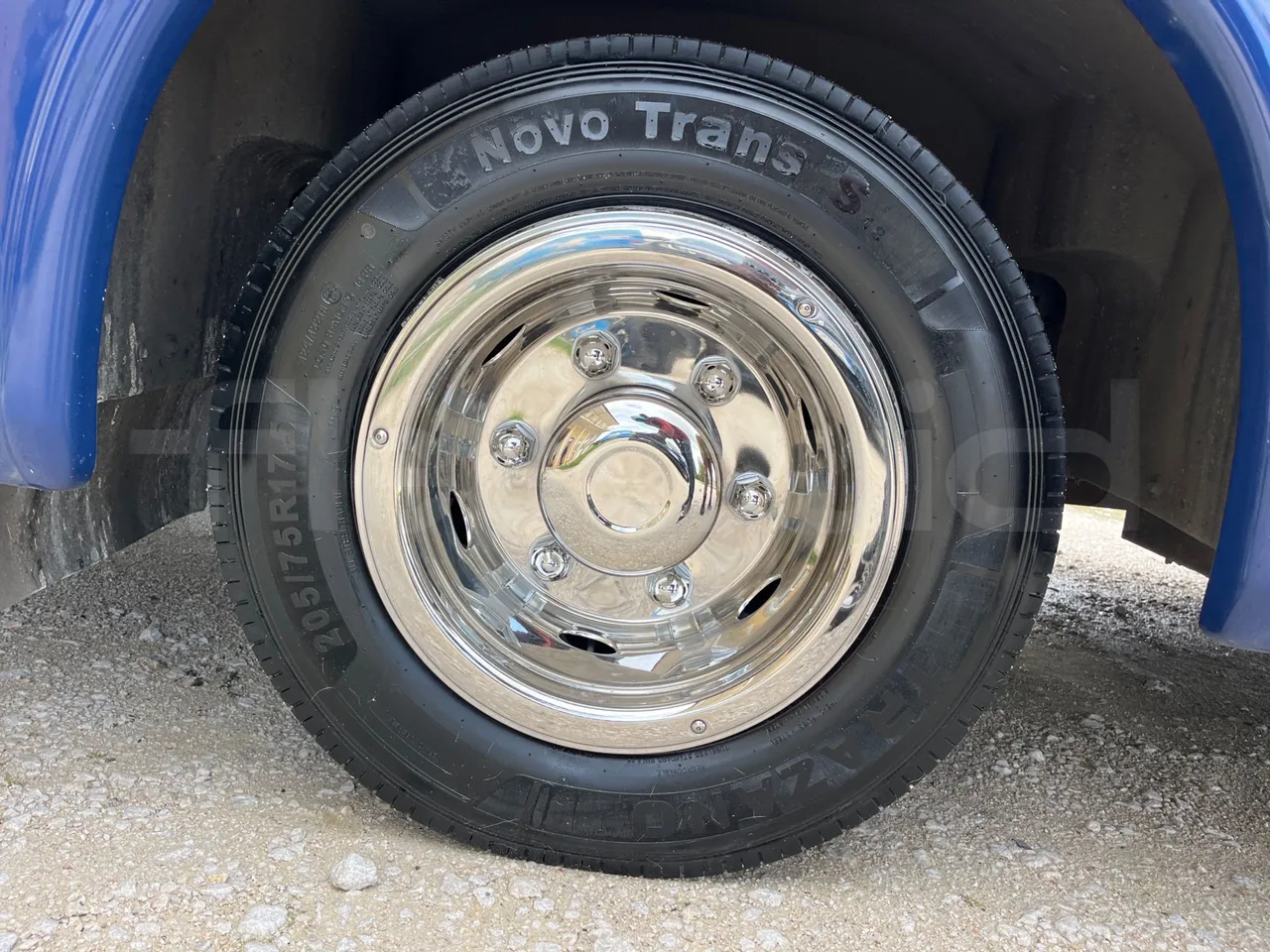 Mercedes-Benz MB 818 S SITCAR TR1 - Euro4 - 130kW - 7.640mt - rear left tire photo