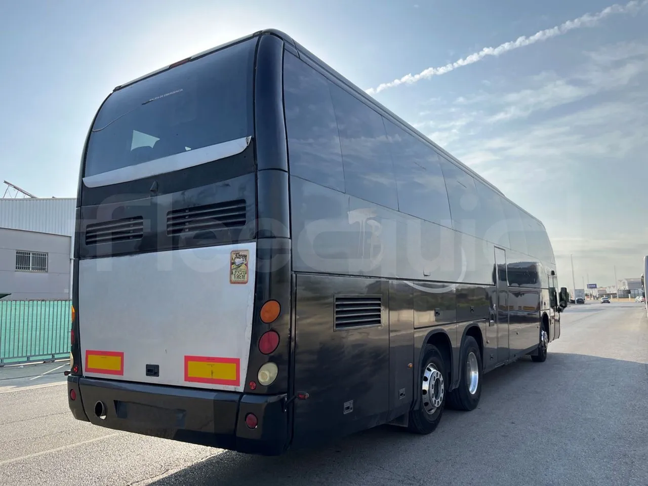 Beulas Man Glory HOC 24.480/ Euro5 - 353 Kw - 13.9 Mt - 3/4 right rear doors closed