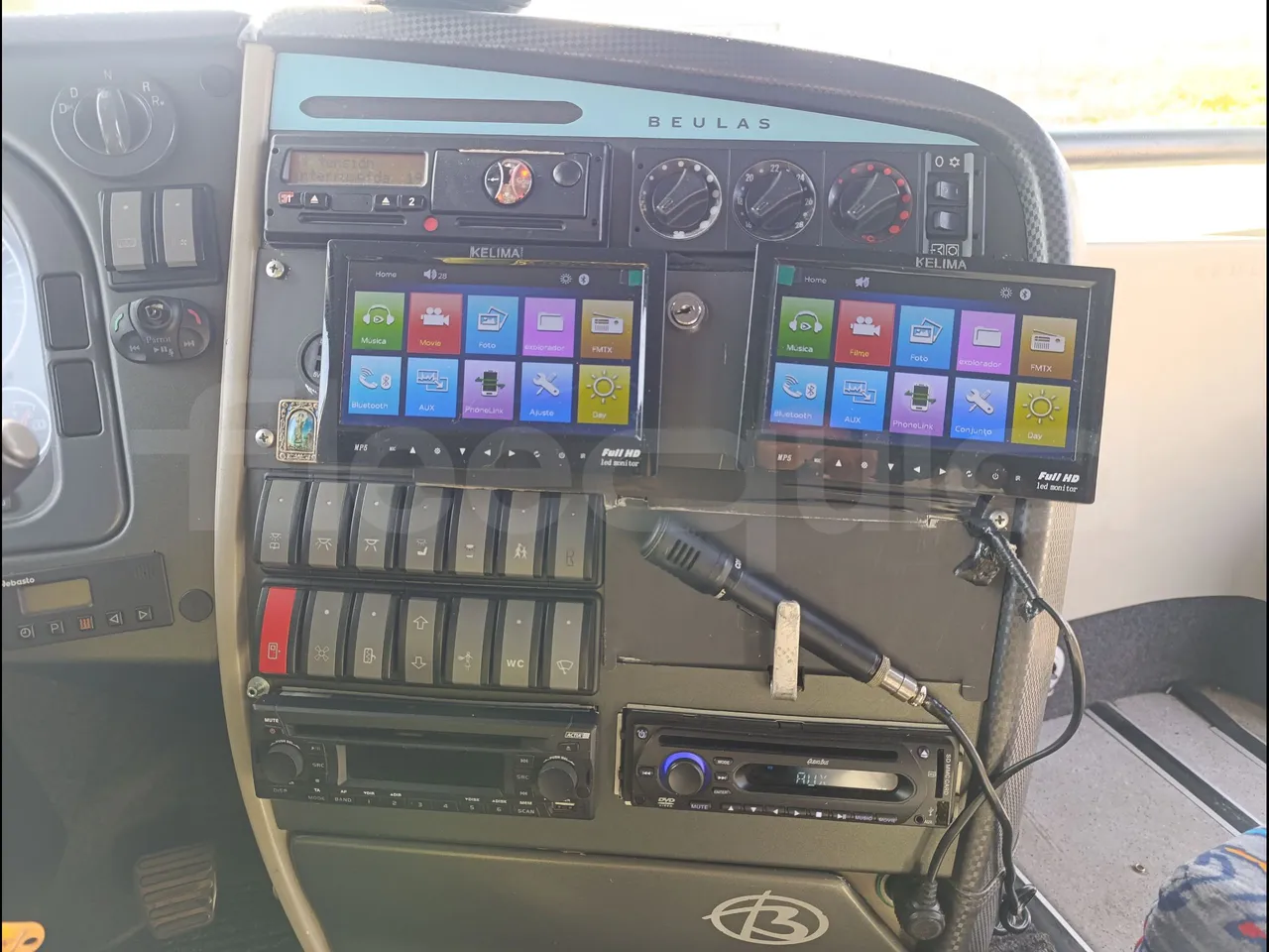Beulas Man Glory HOC 24.480/ Euro5 - 353 Kw - 13.9 Mt - radio accessories photo