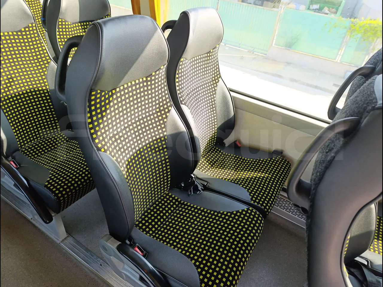Beulas Man Glory HOC 24.480/ Euro5 - 353 Kw - 13.9 Mt - single seat detail