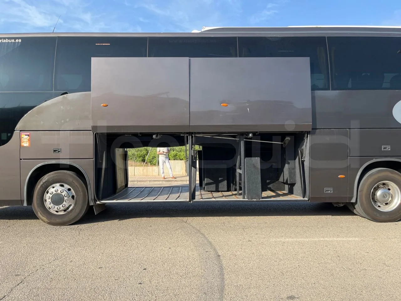 Beulas Man Glory HOC 24.480/ Euro5 - 353 Kw - 13.9 Mt - luggage rack photo