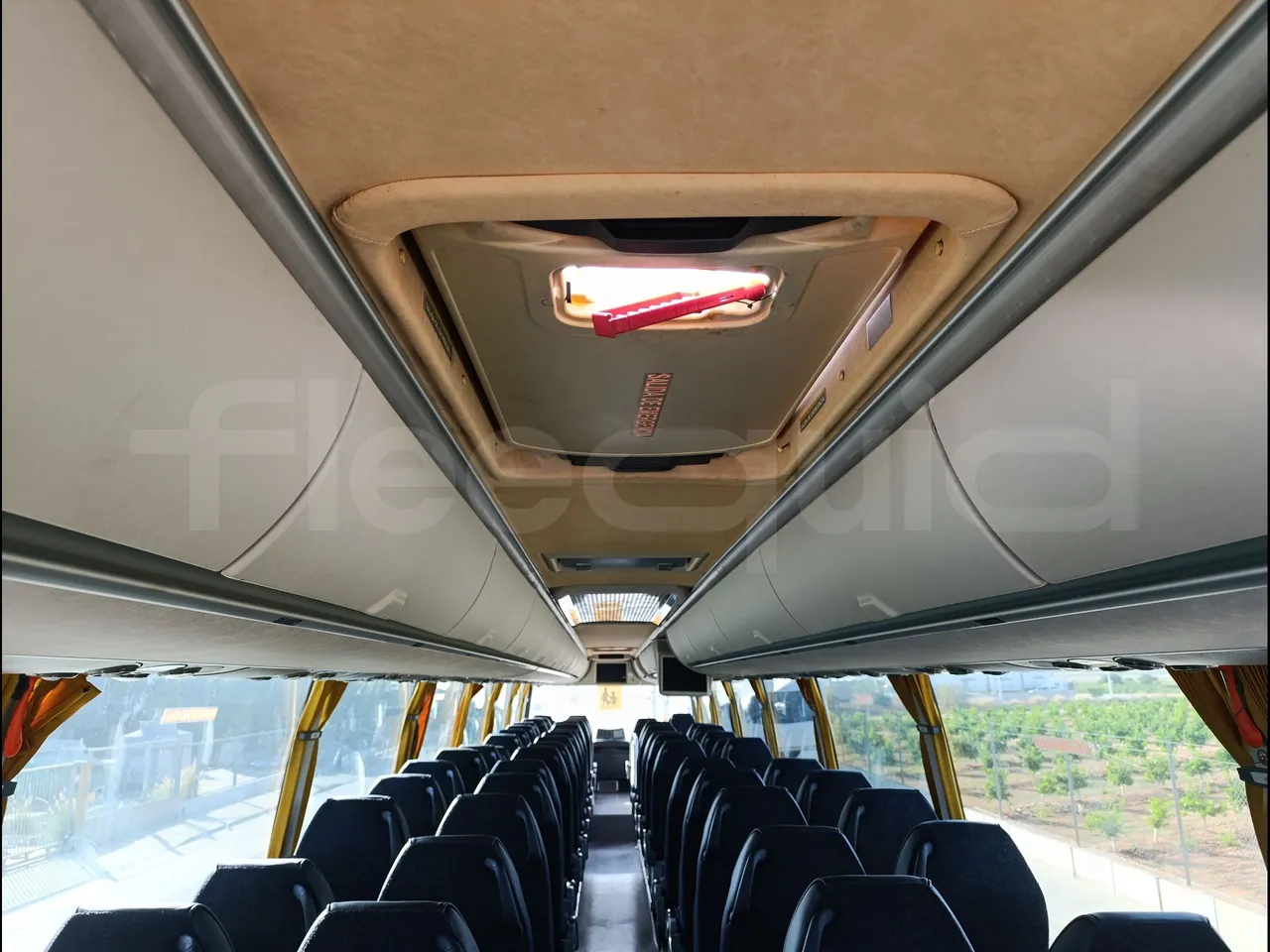 Beulas Man Glory HOC 24.480/ Euro5 - 353 Kw - 13.9 Mt - overhead compartments photo