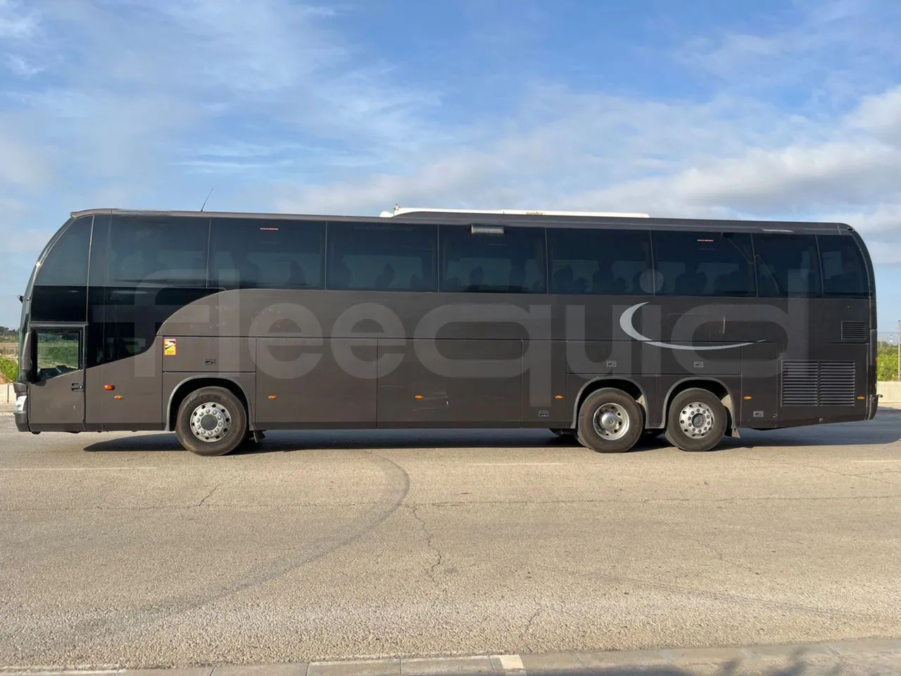 Beulas Man Glory HOC 24.480/ Euro5 - 353 Kw - 13.9 Mt - left side photo