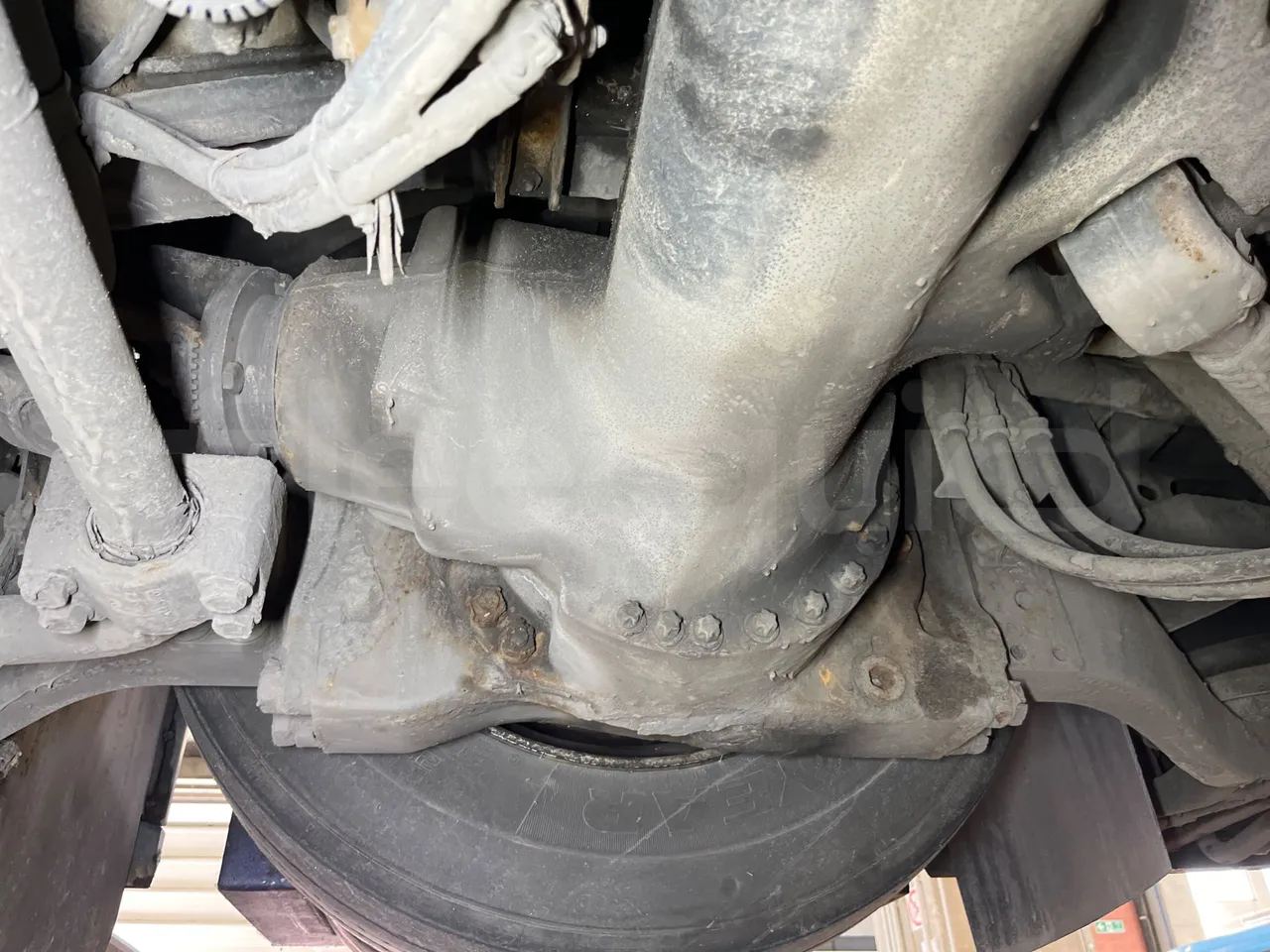 Mercedes-Benz Conecto 628B02.BD1GKEB/ Euro 6 - 265 Kw - 17.956 Mt - differential photo