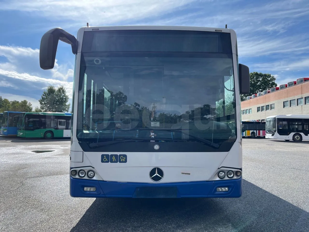 Mercedes-Benz Conecto 628B02.BD1GKEB/ Euro 6 - 265 Kw - 17.956 Mt - front photo