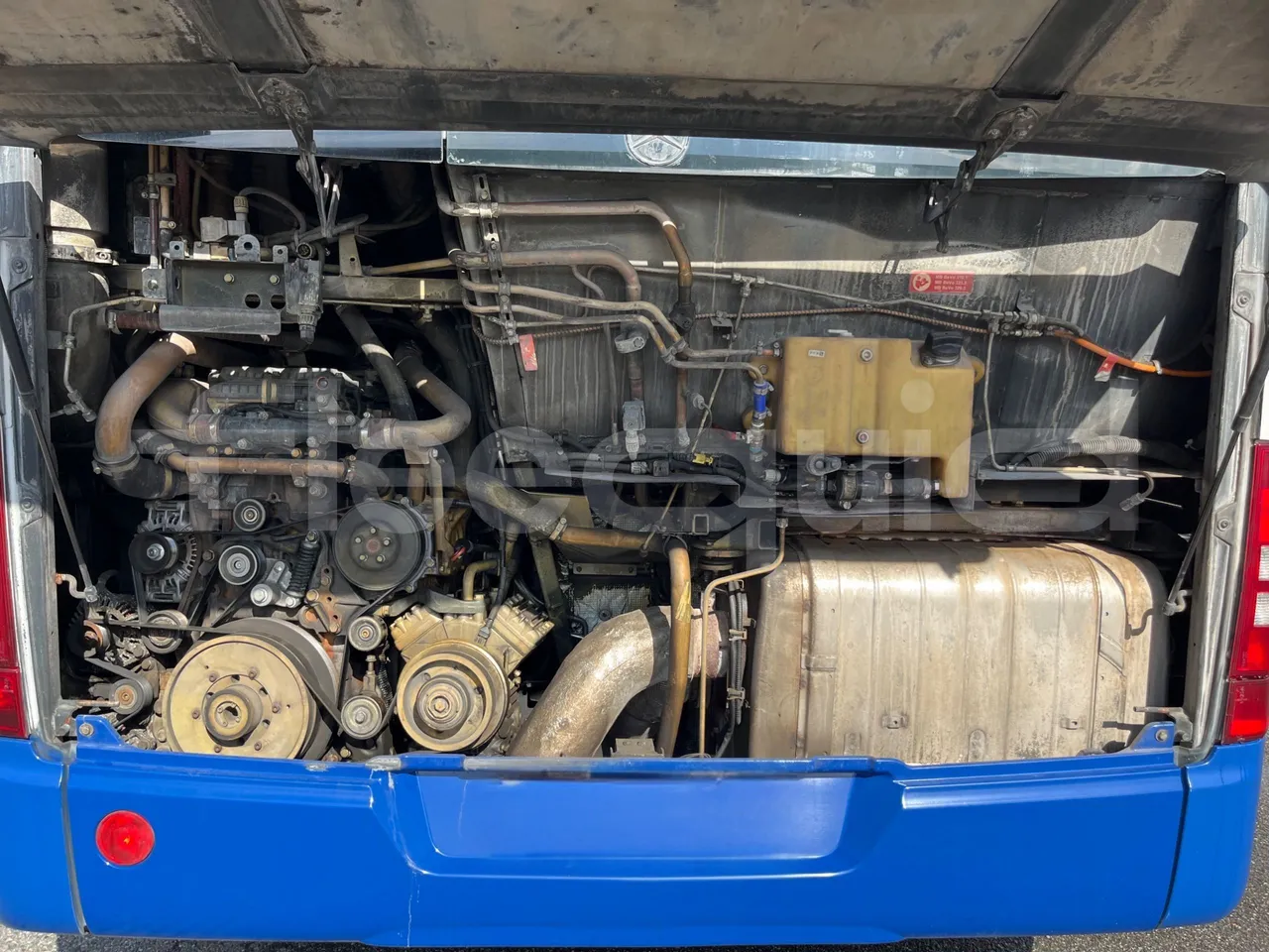 Mercedes-Benz Conecto 628B02.BD1GKEB/ Euro 6 - 265 Kw - 17.956 Mt - rear hatch open