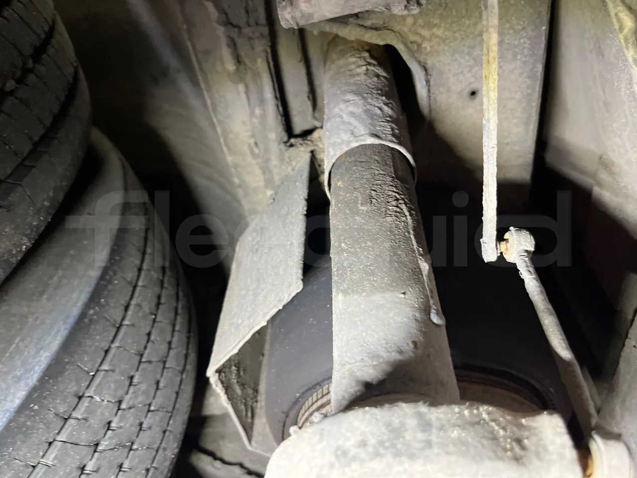 Mercedes-Benz Conecto 628B02.BD1GKEB/ Euro 6 - 265 Kw - 17.956 Mt - axle 2 shock absorbers 1 right