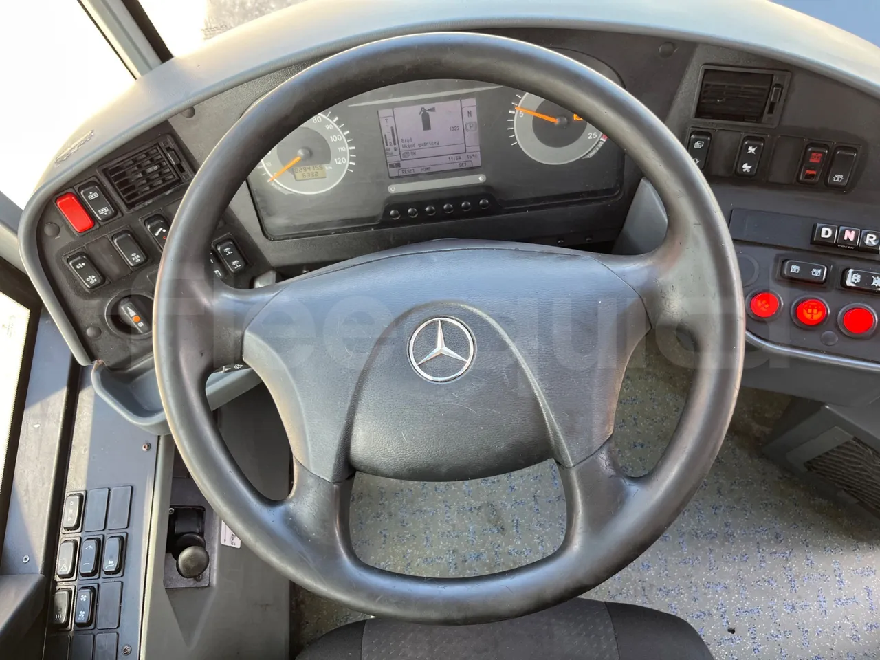 Mercedes-Benz Conecto 628B02.BD1GKEB/ Euro 6 - 265 Kw - 17.956 Mt - steering wheel photo
