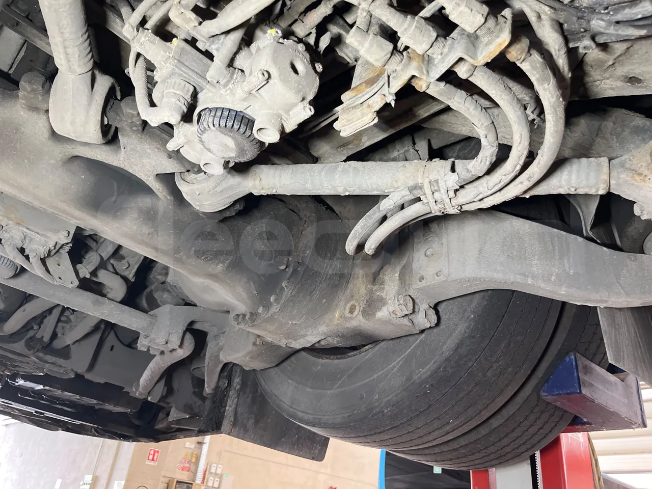 Mercedes-Benz Conecto 628B02.BD1GKEB/ Euro 6 - 265 Kw - 17.956 Mt - axle 3 left side