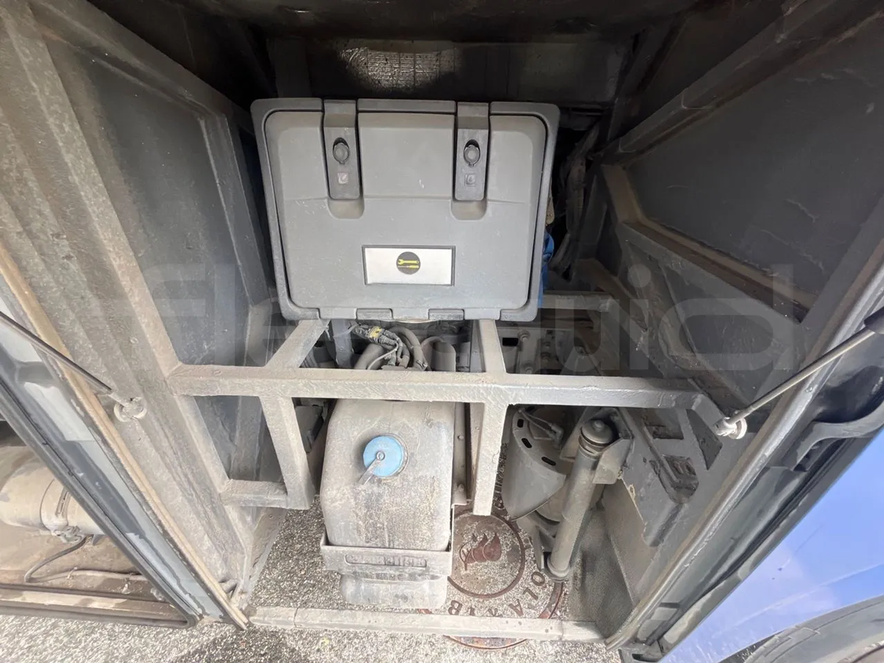 Scania Irizar 1613.37/ Euro 6  - 331 Kw - 12.92 Mt - front door 3 open