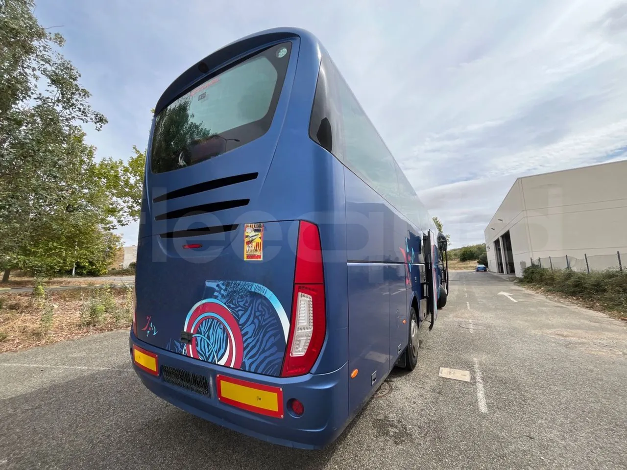 Scania Irizar 1613.37/ Euro 6  - 331 Kw - 12.92 Mt - 3/4 right rear doors open