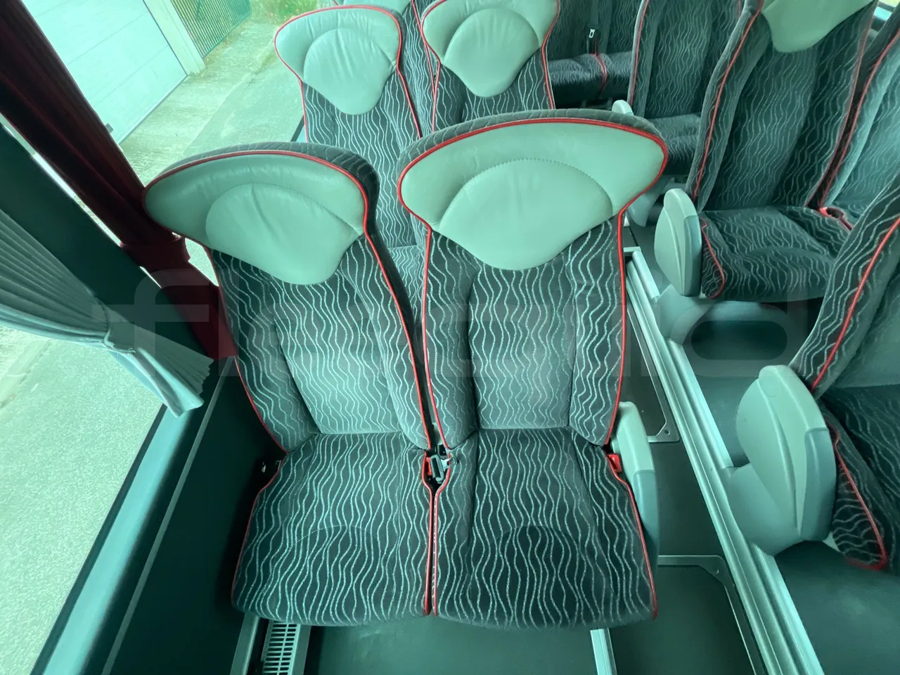 Scania Irizar 1613.37/ Euro 6  - 331 Kw - 12.92 Mt - central seat safety belt