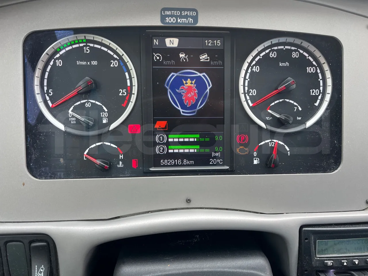 Scania Irizar 1613.37/ Euro 6  - 331 Kw - 12.92 Mt - dashboard lights on
