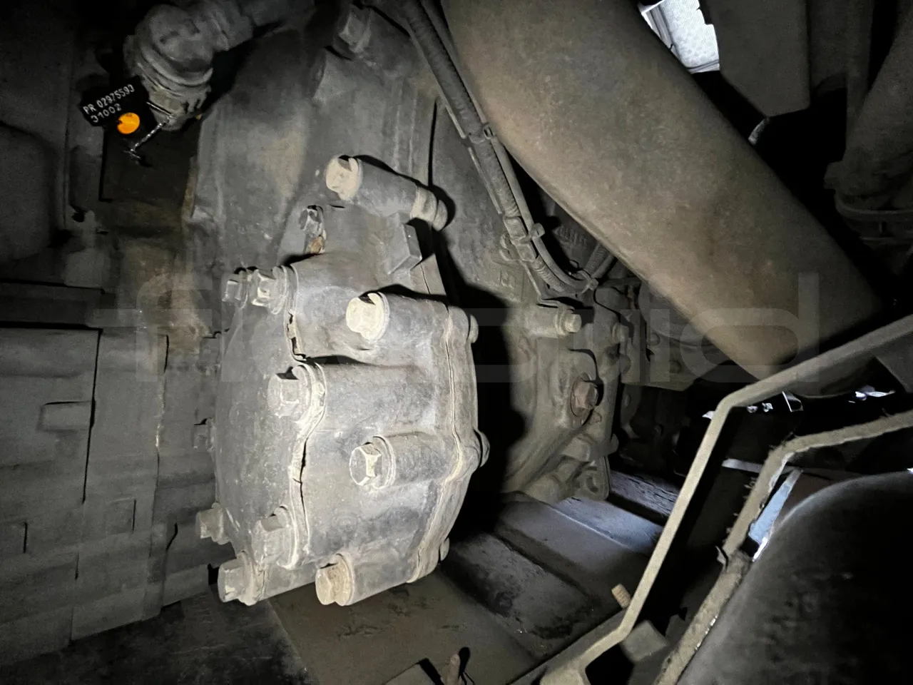 Scania Irizar 1613.37/ Euro 6  - 331 Kw - 12.92 Mt - driveshaft photo