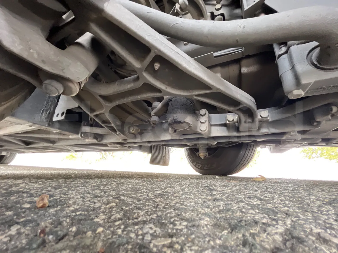 Scania Irizar 1613.37/ Euro 6  - 331 Kw - 12.92 Mt - front shock absorbers right