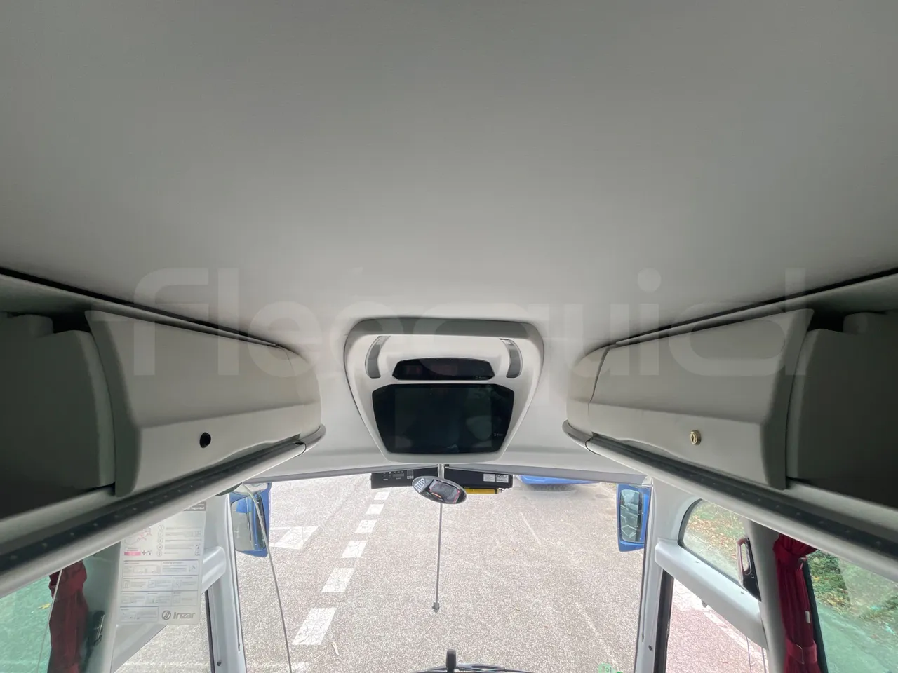 Scania Irizar 1613.37/ Euro 6  - 331 Kw - 12.92 Mt - overhead compartments photo