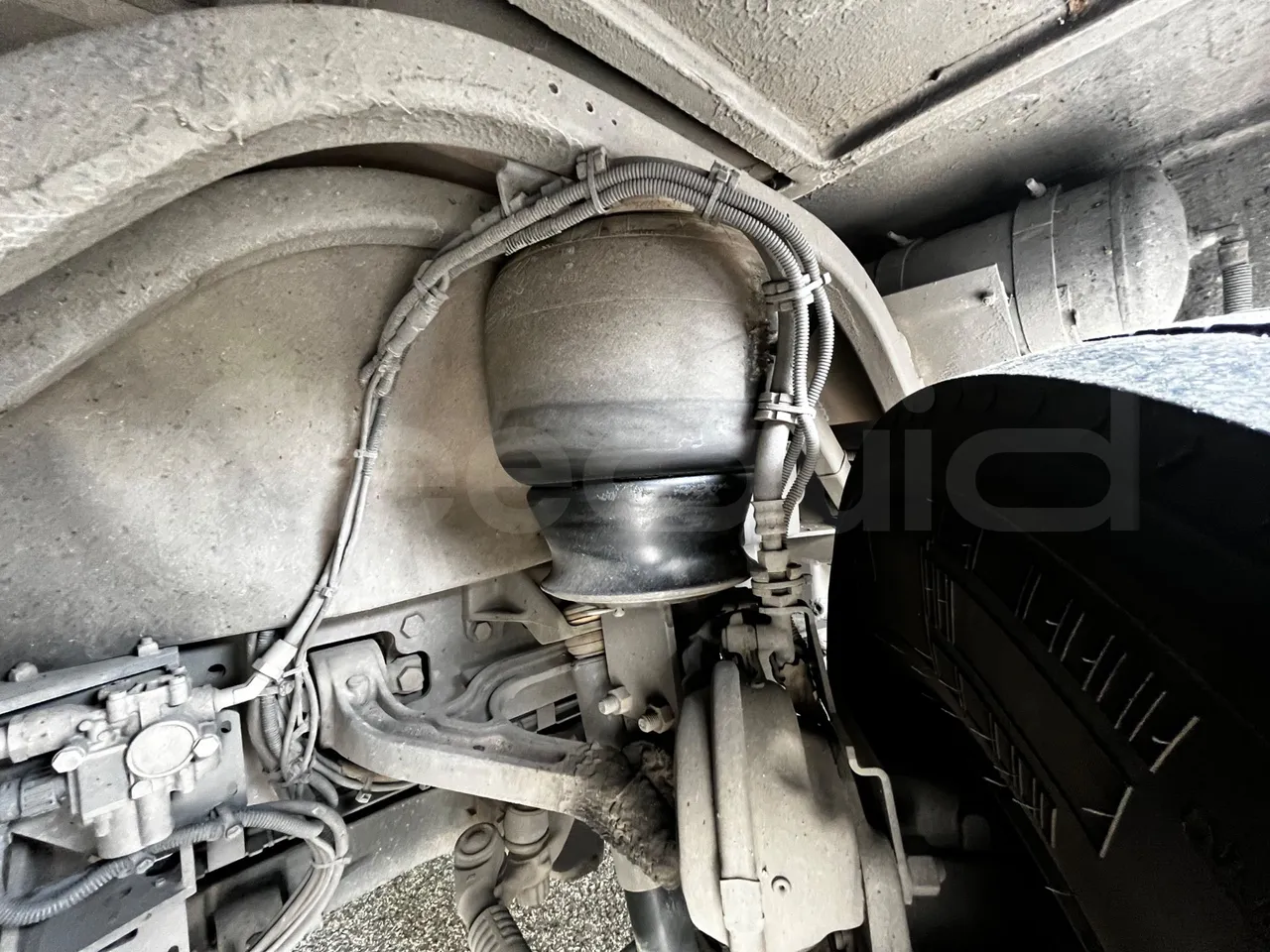 Scania Irizar 1613.37/ Euro 6  - 331 Kw - 12.92 Mt - axle 3 air springs 1 left