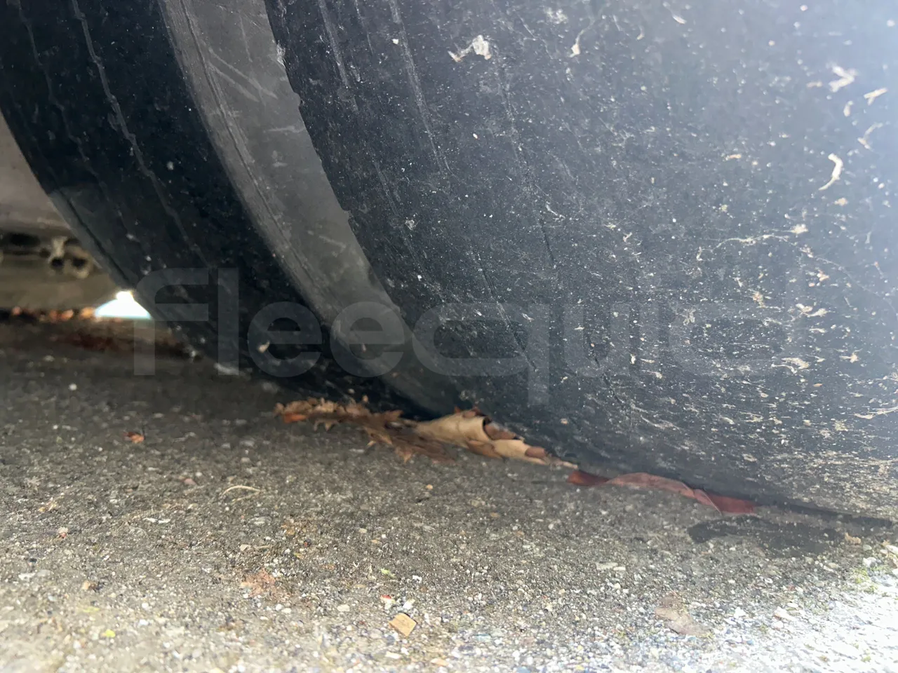 Mercedes-Benz Citaro O 530 LE - Euro5 - 220kW - 13.057mt - tread condition second axle tires left