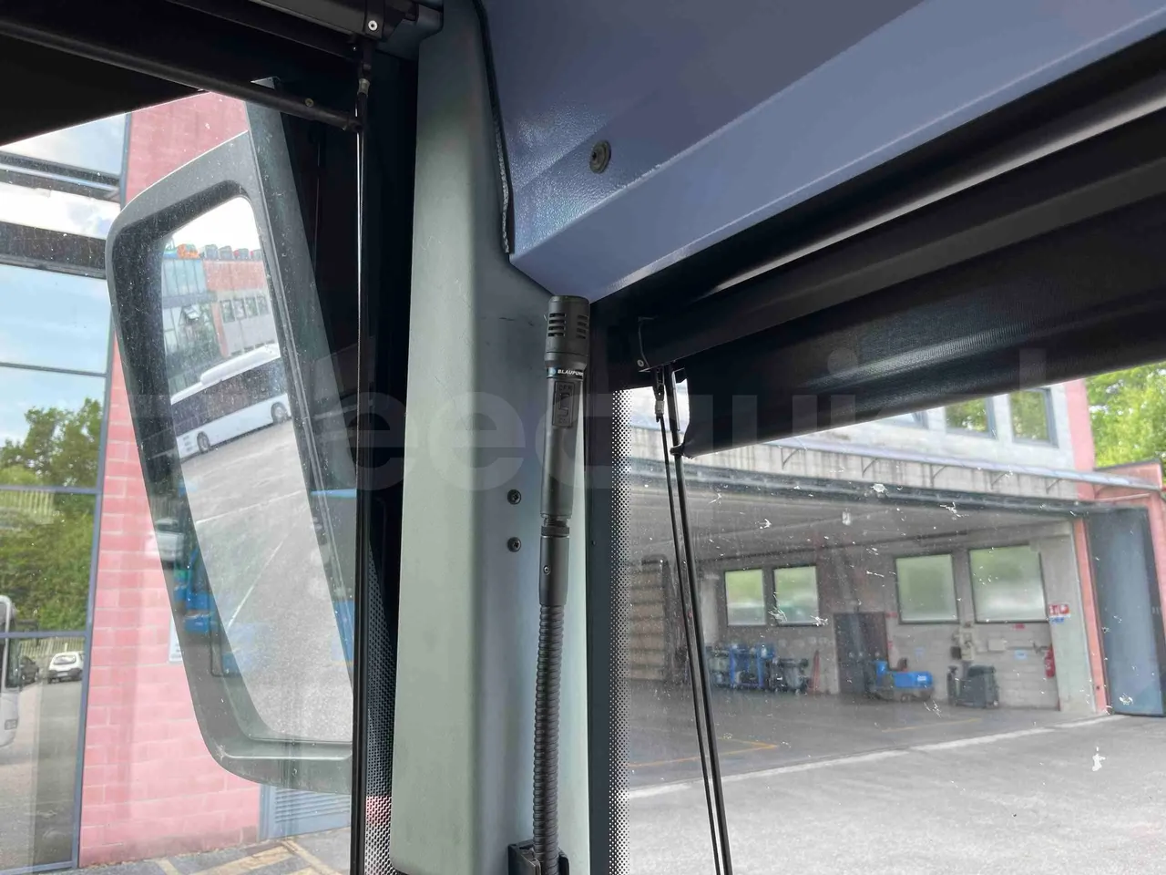 Iveco Crossway SFR160 - Euro5 - 280KW - 11.955mt - driver microphone accessories photo