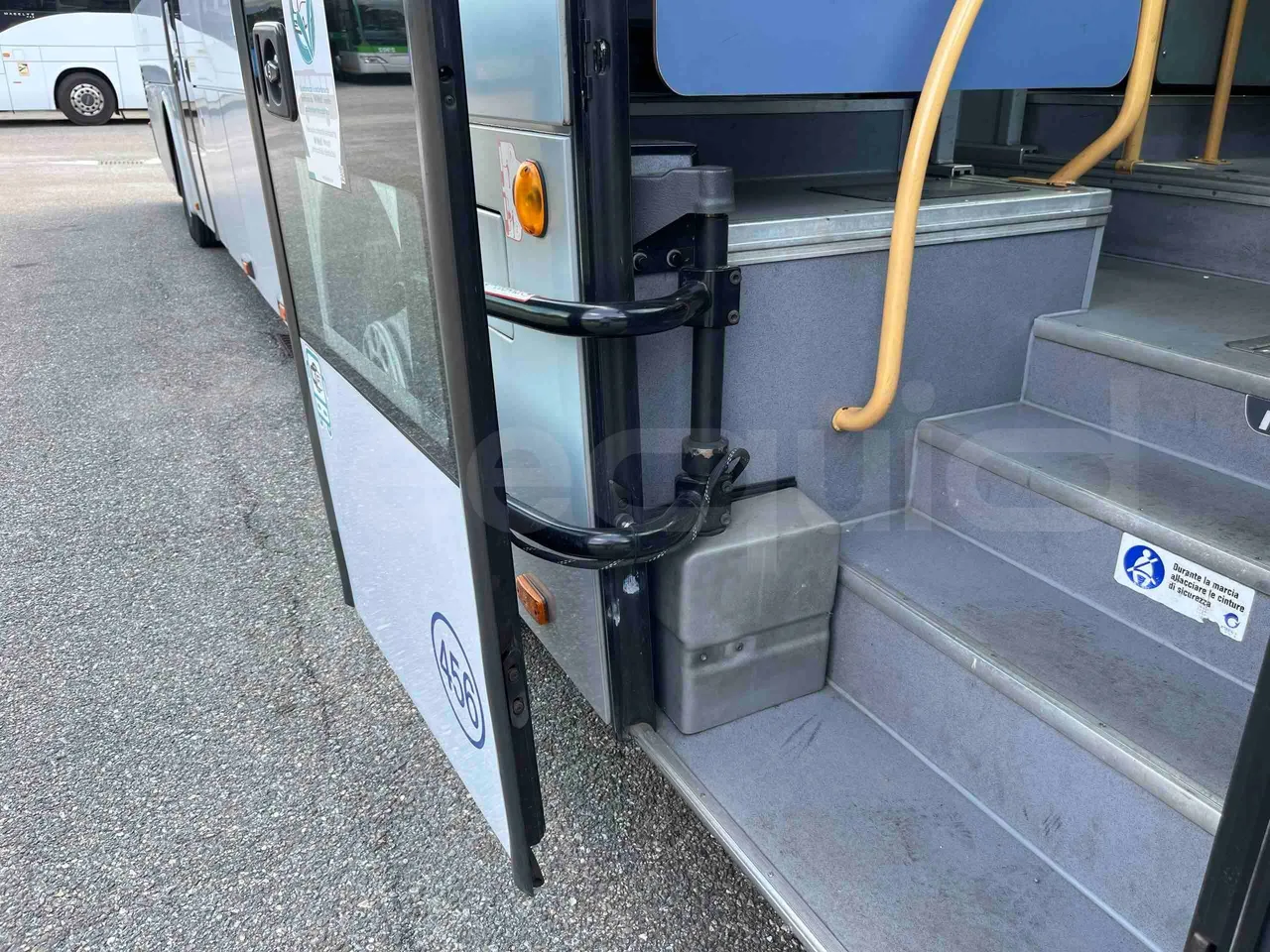 Iveco Crossway SFR160 - Euro5 - 280KW - 11.955mt - door mechanism photo