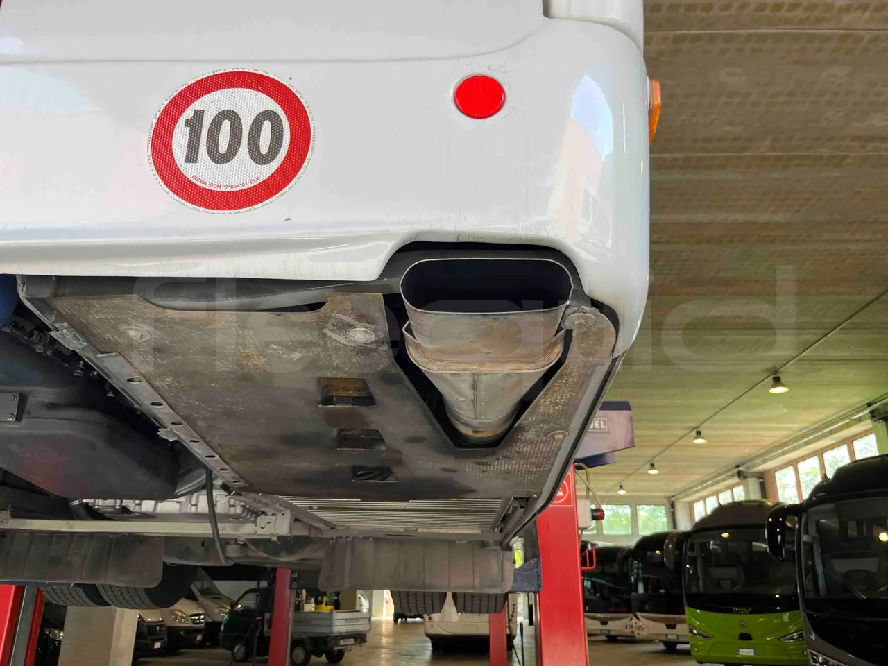 Iveco Crossway SFR160 - Euro5 - 280KW - 11.955mt - exhaust photo