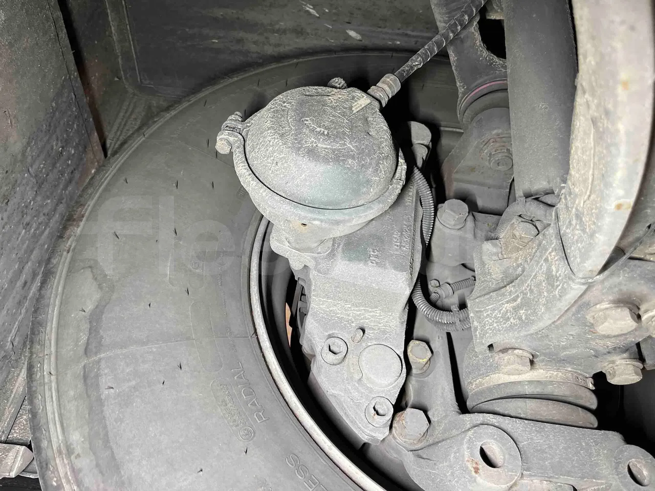 Iveco Crossway SFR160 - Euro5 - 280KW - 11.955mt - front brake calipers right
