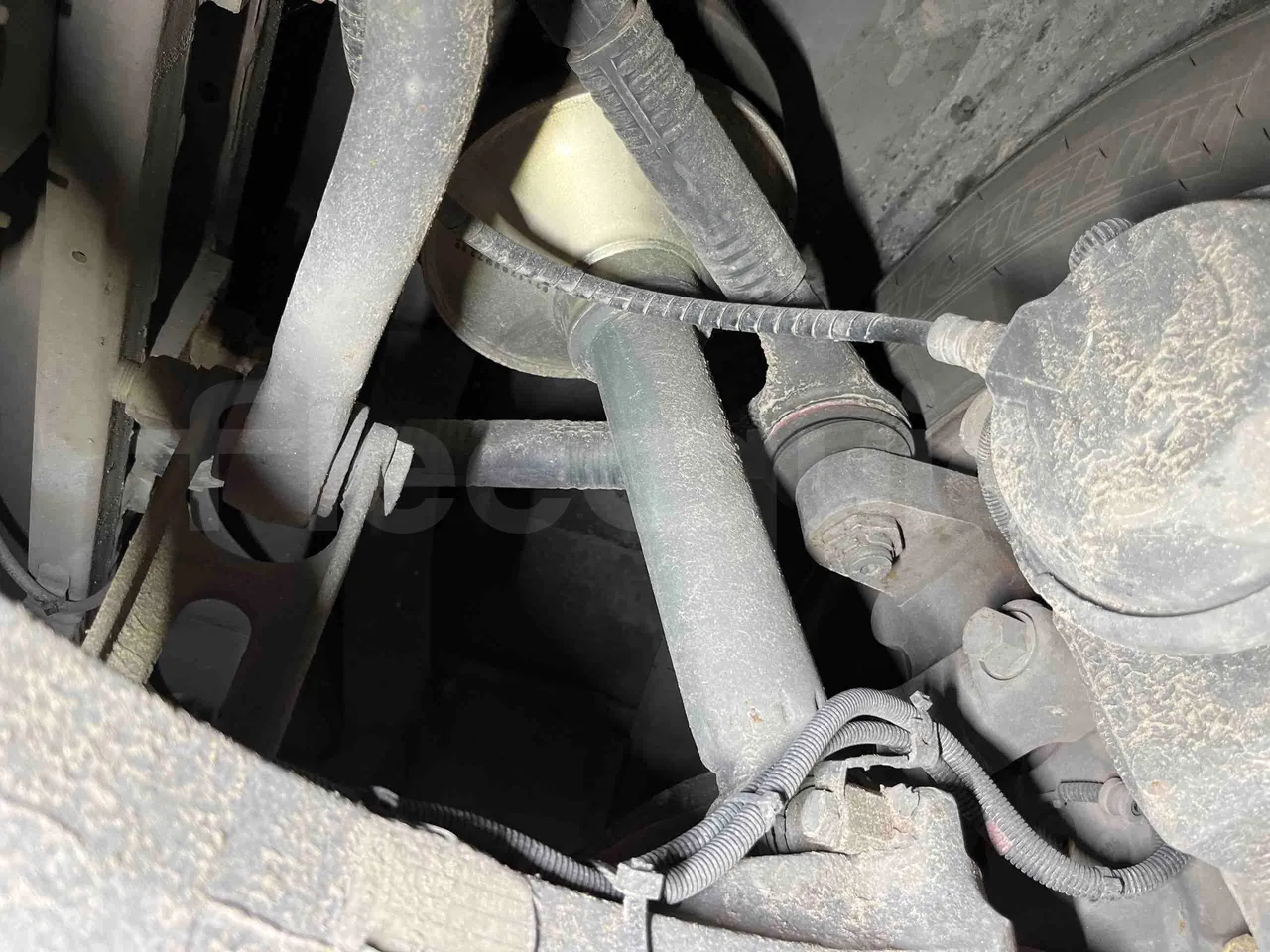 Iveco Crossway SFR160 - Euro5 - 280KW - 11.955mt - front shock absorbers left