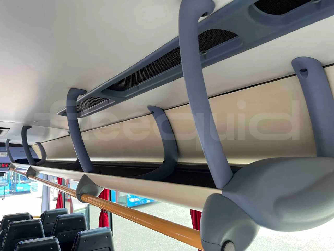 Iveco Crossway SFR160 - Euro5 - 280KW - 11.955mt - power outlets detail