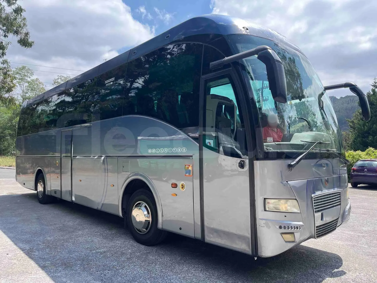 Scania Tata Hispano - 3/4 front right doors