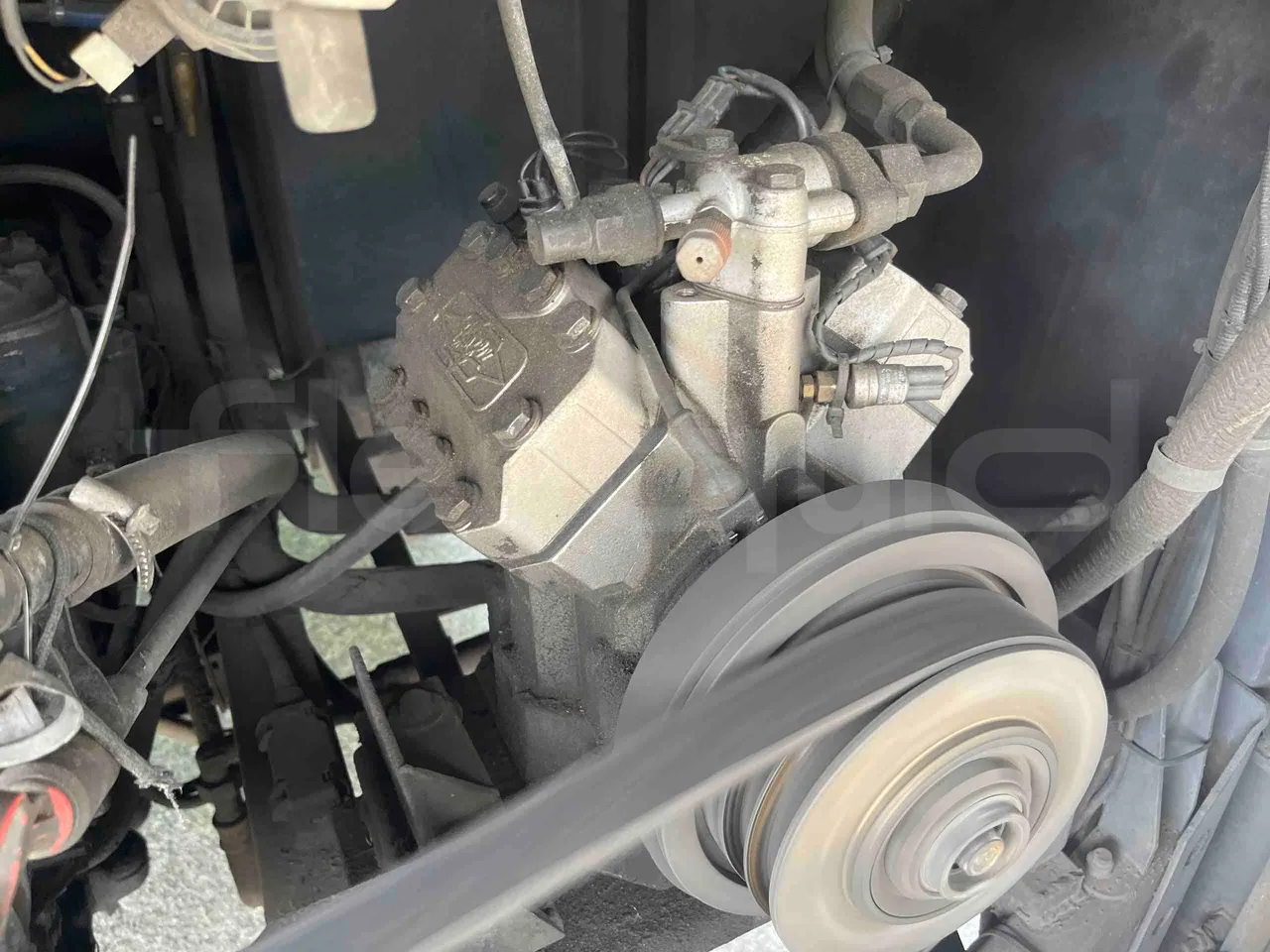 Scania Tata Hispano - air conditioning compressor