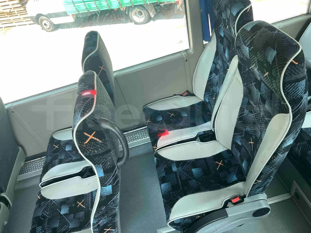 Scania Tata Hispano - single seat detail