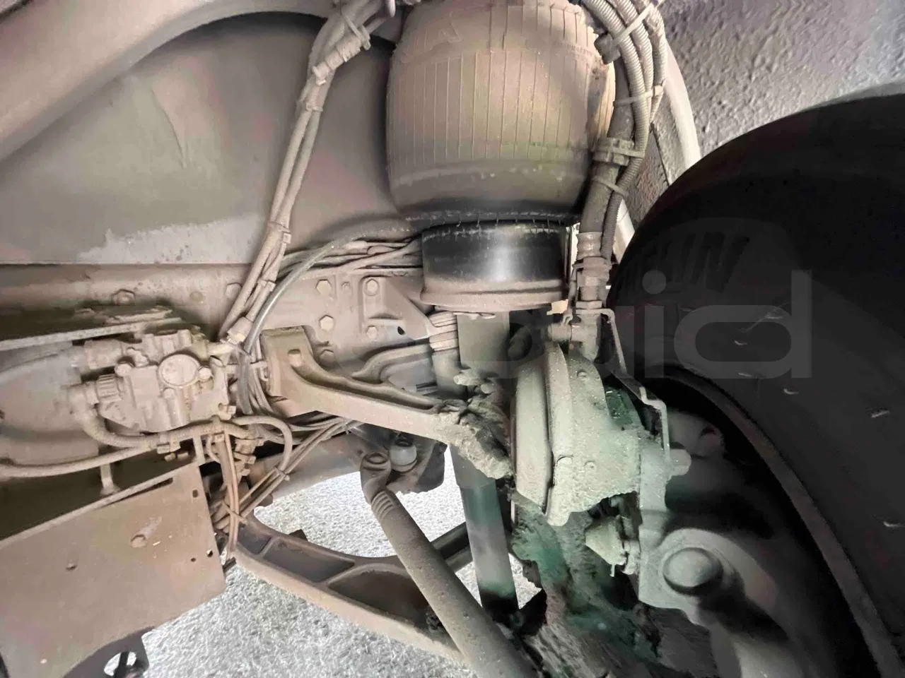 Scania Tata Hispano - front shock absorbers right