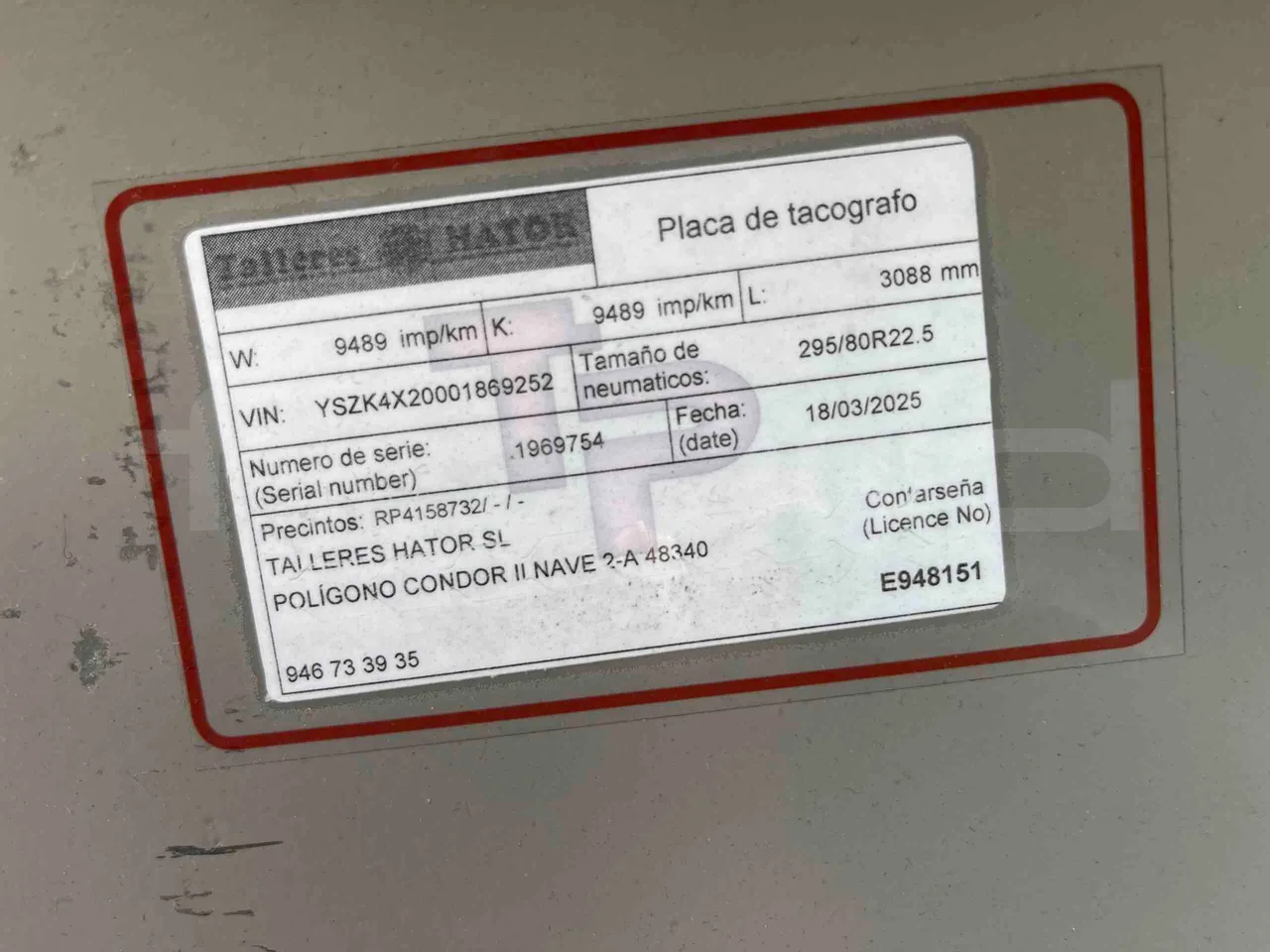 Scania Tata Hispano - vehicle plate photo