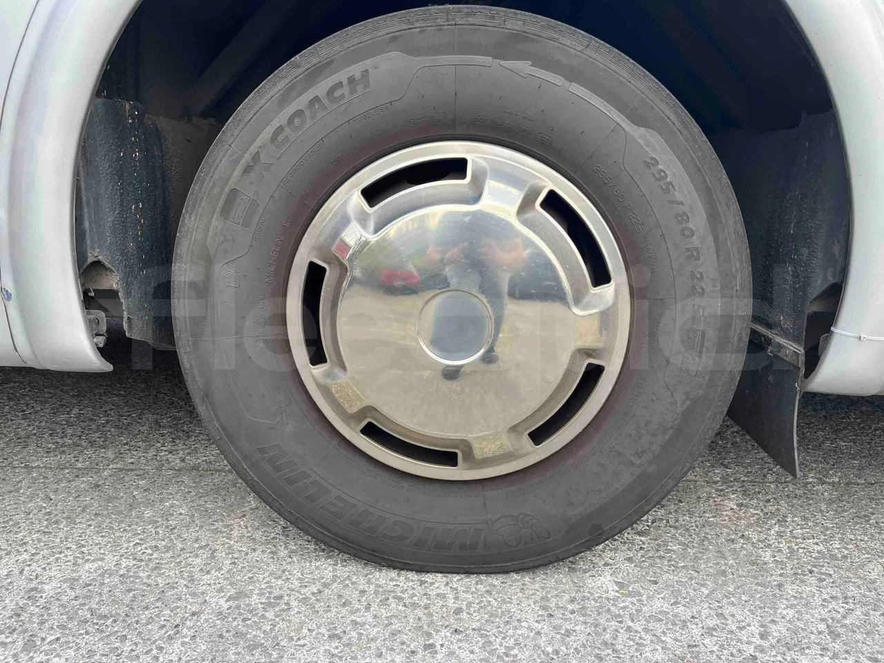Scania Tata Hispano - front left tire measurements