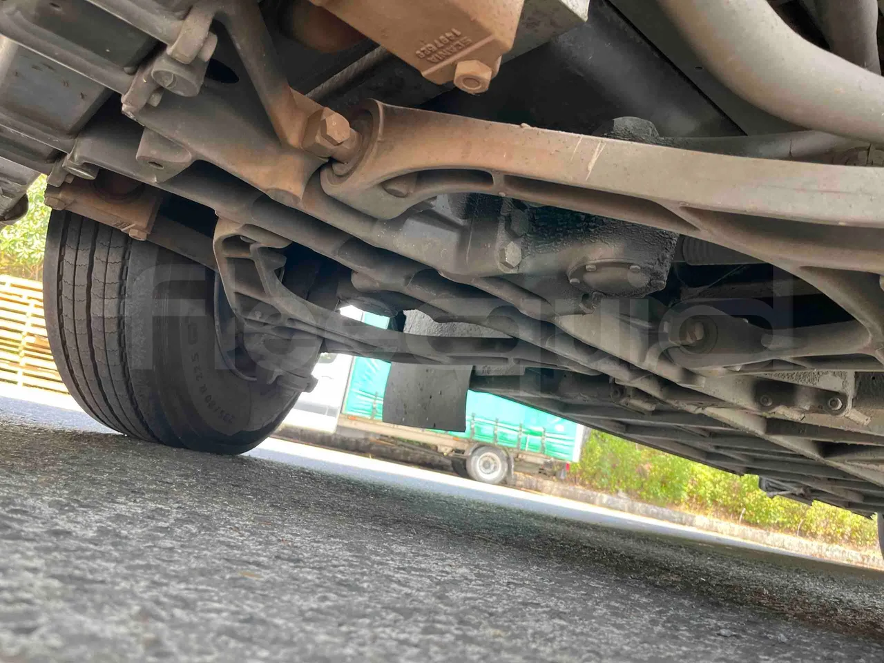 Scania Tata Hispano - front axle central