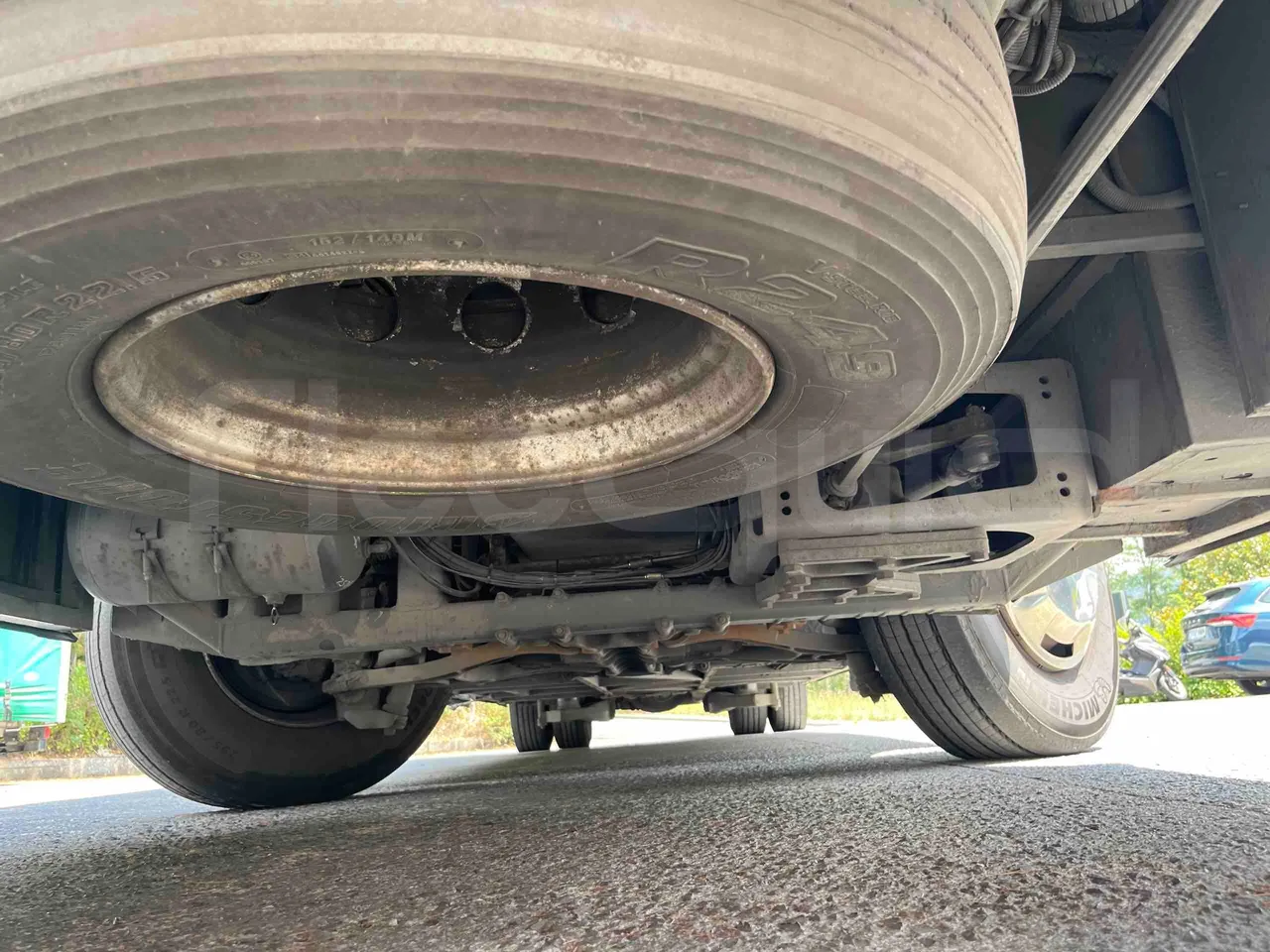Scania Tata Hispano - front undercarriage from front