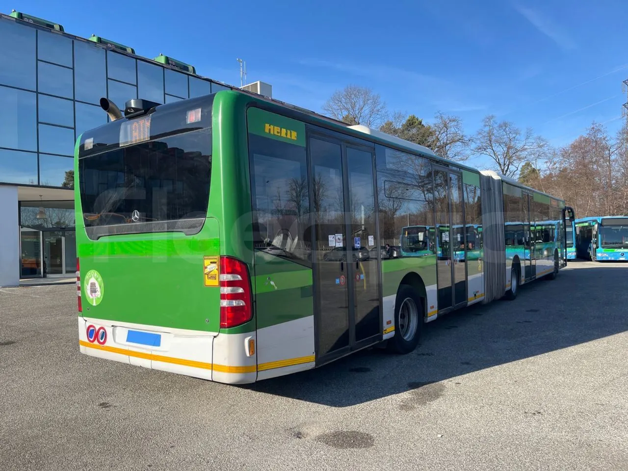Mercedes-Benz O 530 G/4P - EUR5 - 260kW - 17.940m - 3/4 right rear doors closed