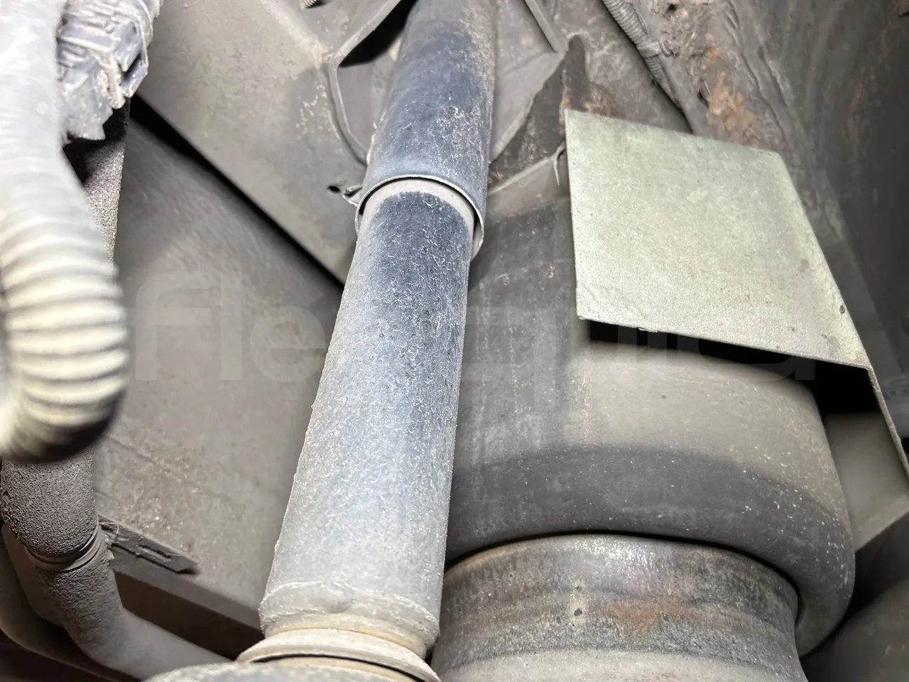 Mercedes-Benz O 530 G/4P - EUR5 - 260kW - 17.940m - axle 2 shock absorbers 1 left