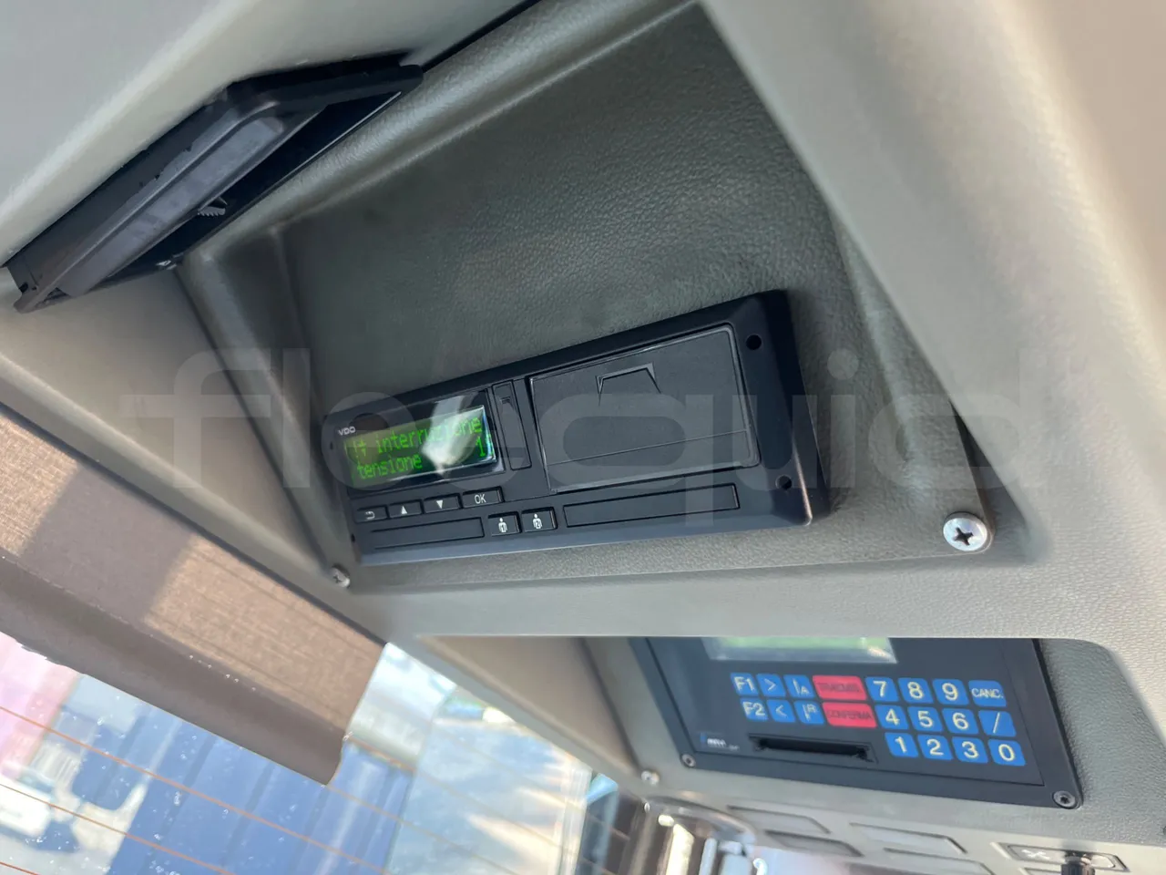 Mercedes-Benz O 530 G/4P - EUR5 - 260kW - 17.940m - Tachograph