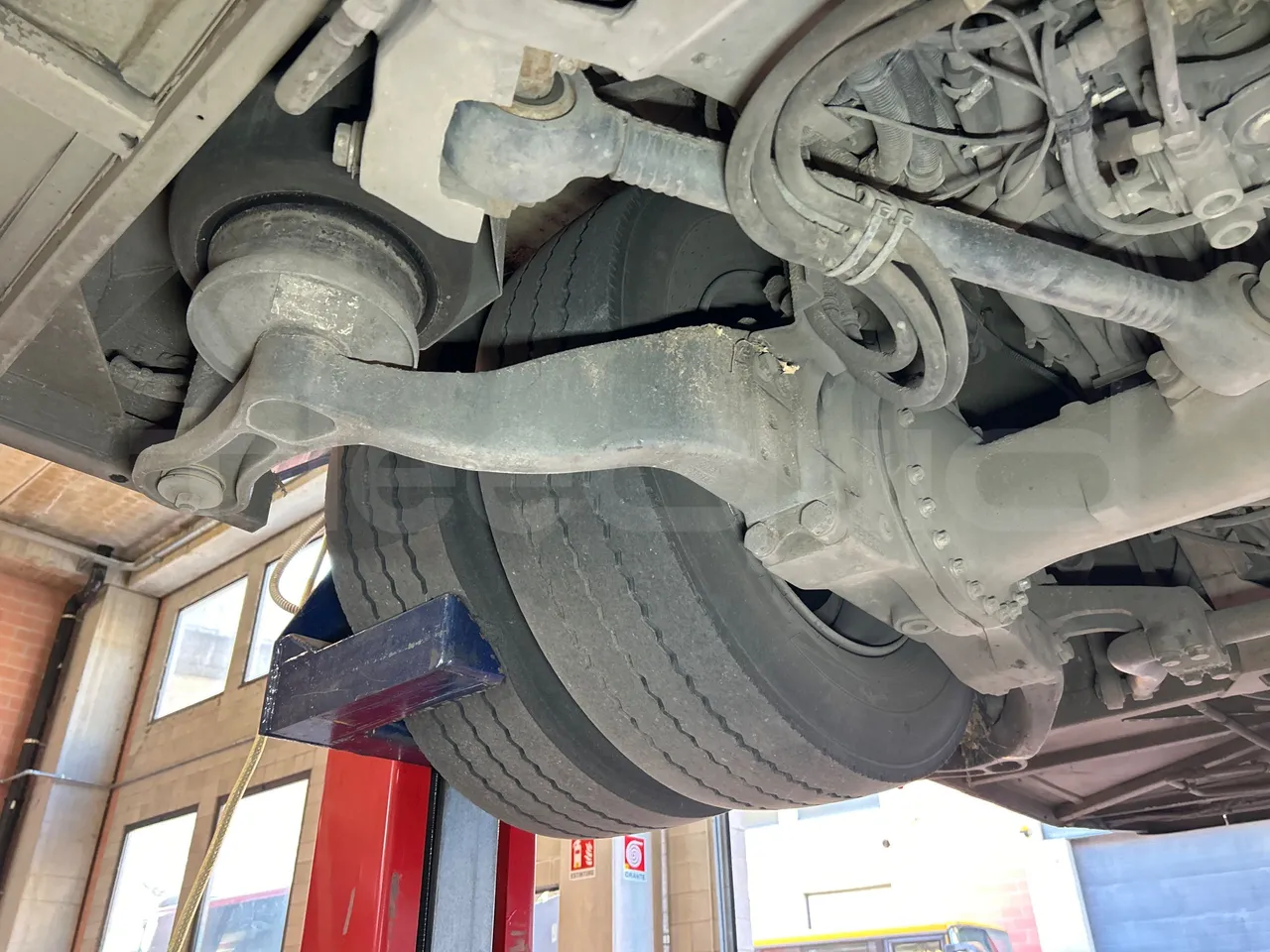 Mercedes-Benz O 530 G/4P - EUR5 - 260kW - 17.940m - axle 3 right side