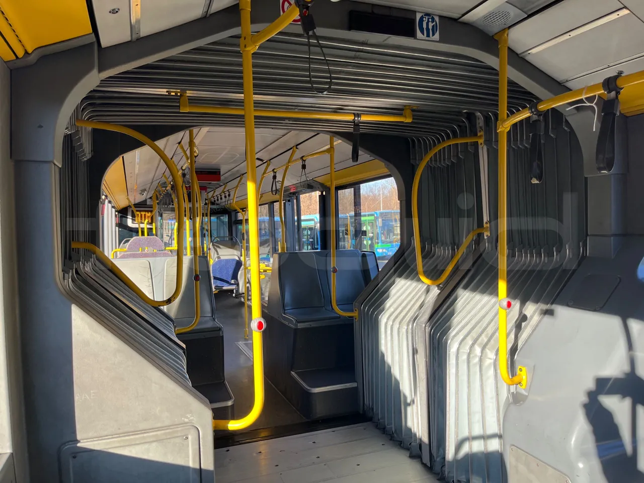 Mercedes-Benz O 530 G/4P - EUR5 - 260kW - 17.940m - turntable internal (18m)