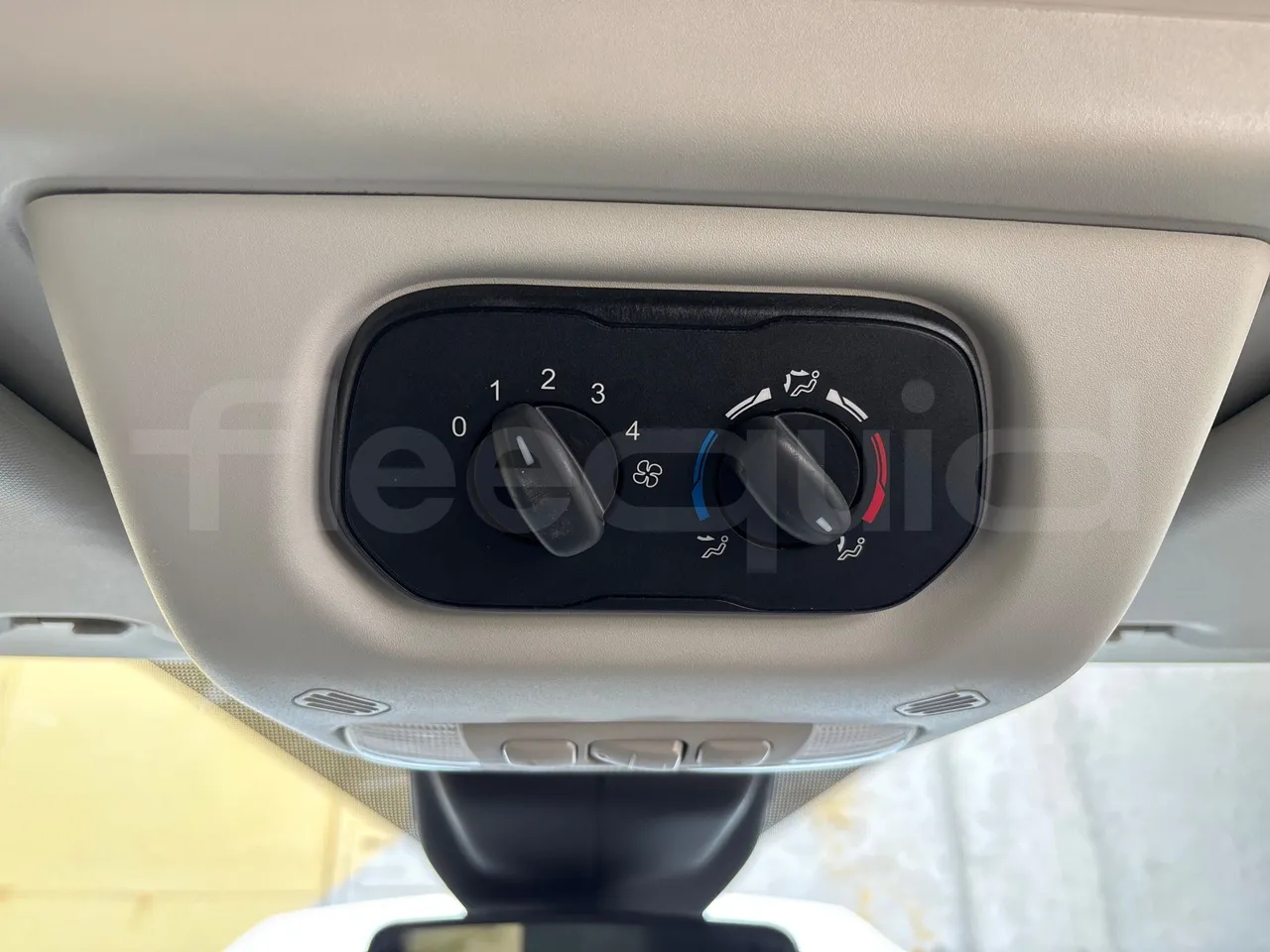 Ford Transit FBD-EURO VI -114KW-6.704M - onboard devices 1