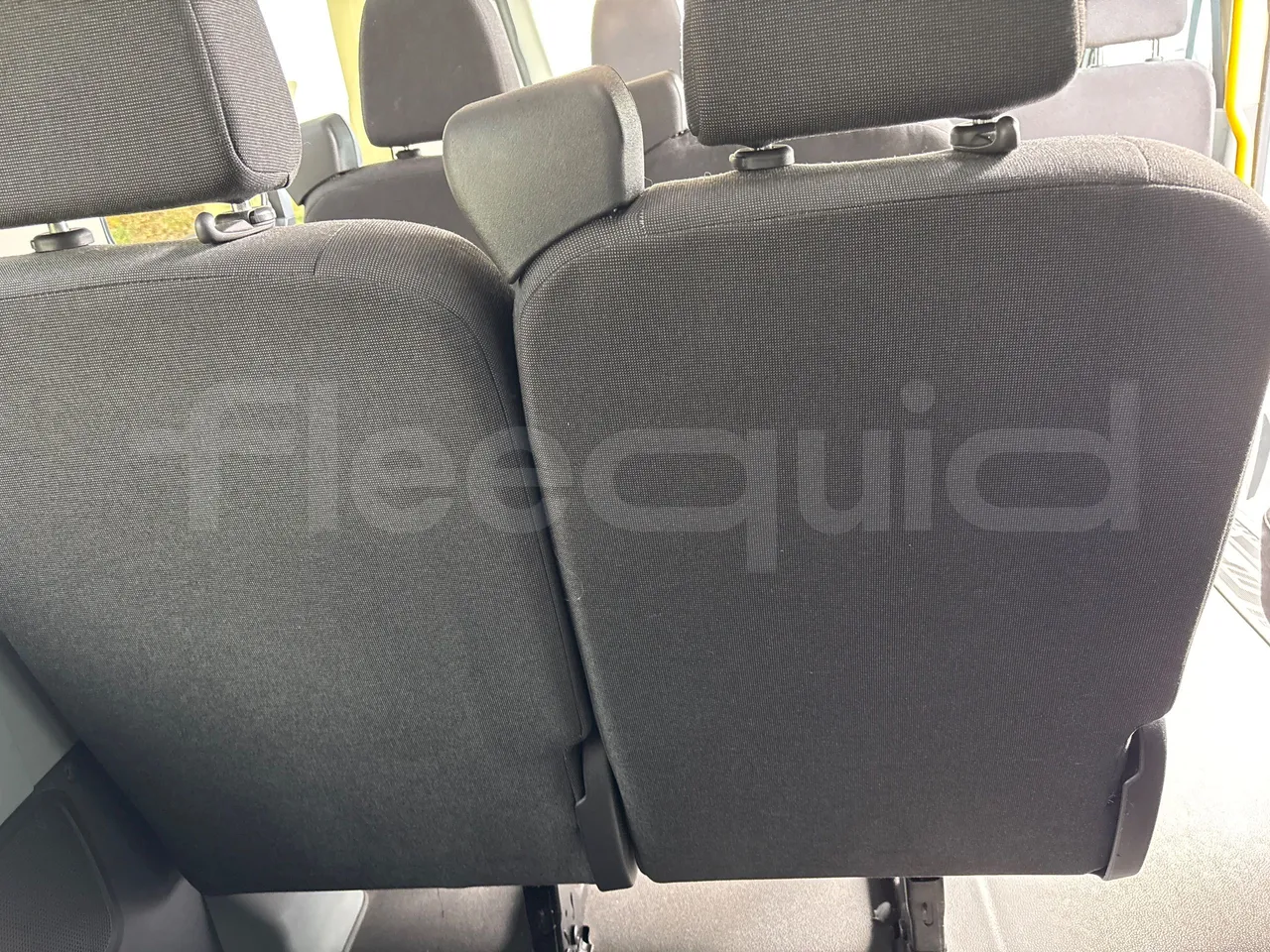 Ford Transit FBD-EURO VI -114KW-6.704M - mesh detail photo