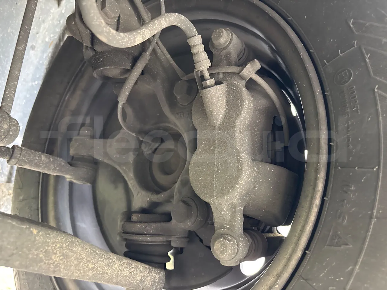 Ford Transit FBD-EURO VI -114KW-6.704M - front brake calipers left