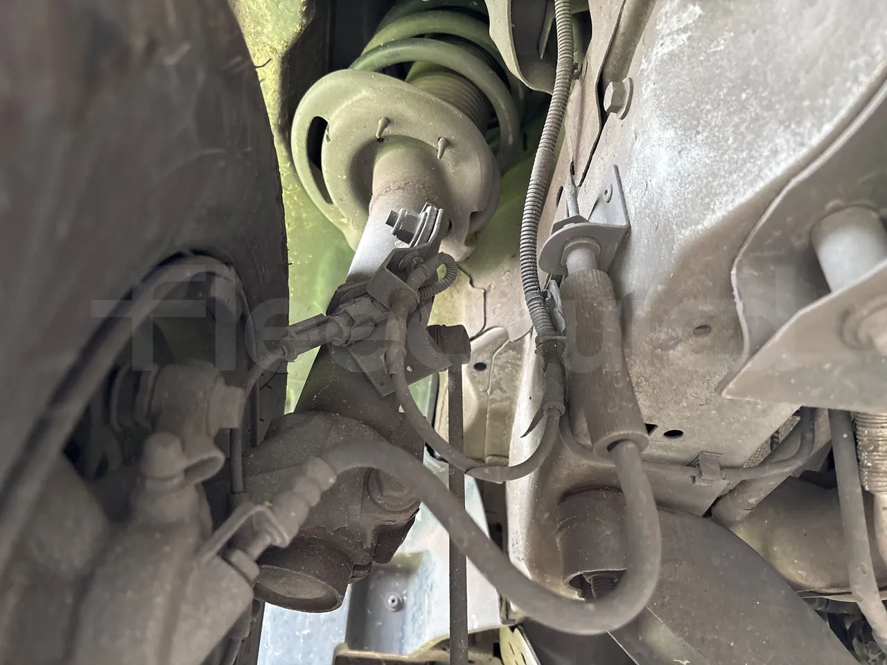 Ford Transit FBD-EURO VI -114KW-6.704M - front shock absorbers right