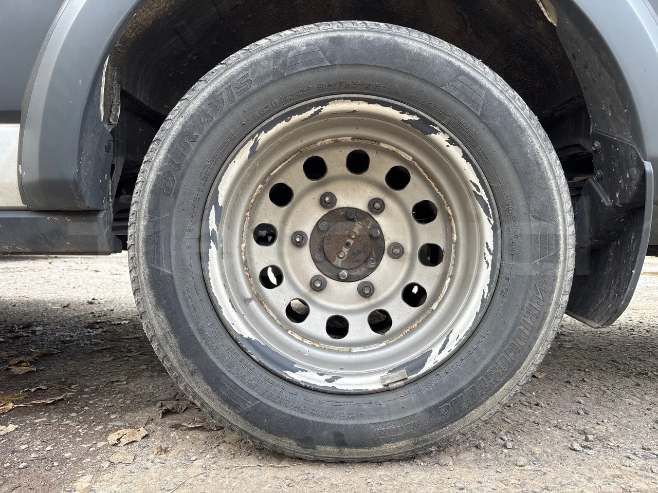 Ford Transit FBD-EURO VI -114KW-6.704M - rear left tire photo