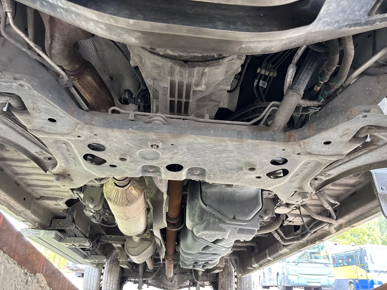 Ford Transit FBD-EURO VI -114KW-6.704M - front undercarriage from front